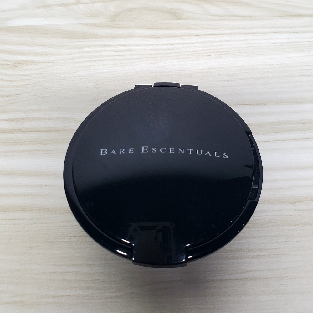 Bare Escentuals Black Refillable Compact NWOT
